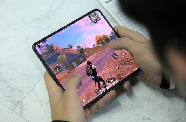 和平精英《速行者》外挂